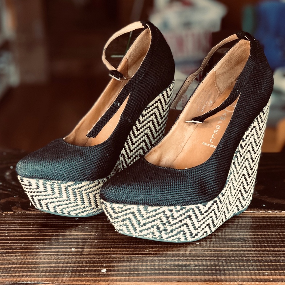 Jeffrey Campbell🖤 Platform Wedges